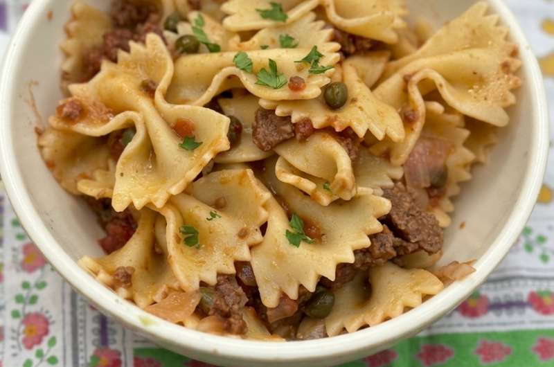 Quick Mediterranean Beef Farfalle Pasta Recipe